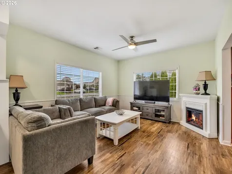 45 SW Birch Court Warrenton OR 97146