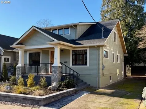 1715 SE 51st Avenue Portland OR 97215