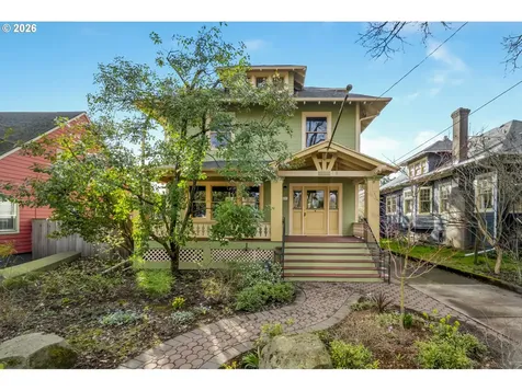 2347 NE 8th Avenue Portland OR 97212