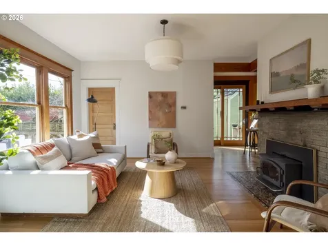 2347 NE 8th Avenue Portland OR 97212