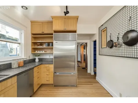 2347 NE 8th Avenue Portland OR 97212