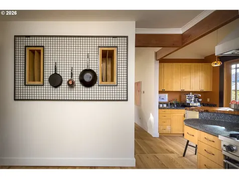 2347 NE 8th Avenue Portland OR 97212