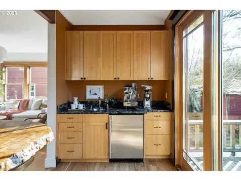 2347 NE 8th Avenue Portland OR 97212