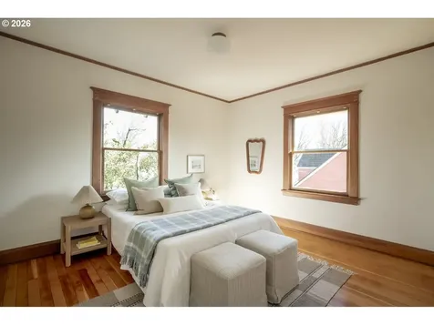 2347 NE 8th Avenue Portland OR 97212