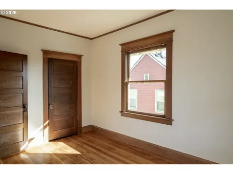 2347 NE 8th Avenue Portland OR 97212