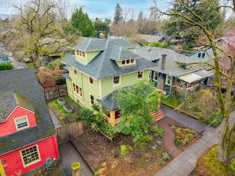 2347 NE 8th Avenue Portland OR 97212