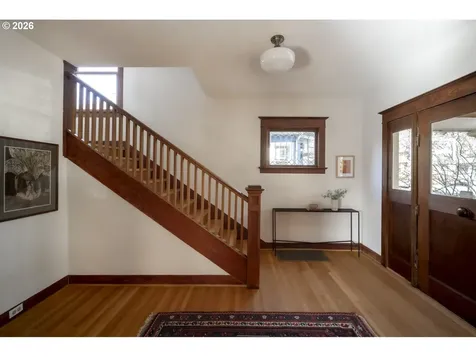 2347 NE 8th Avenue Portland OR 97212