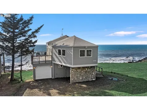 3535 Rocky Creek Avenue Depoe Bay OR 97341