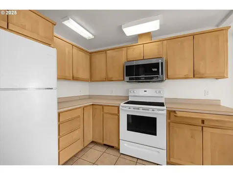 3535 Rocky Creek Avenue Depoe Bay OR 97341