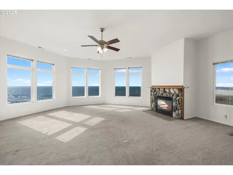 3535 Rocky Creek Avenue Depoe Bay OR 97341