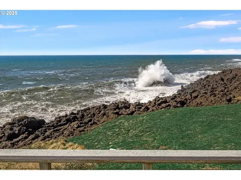 3535 Rocky Creek Avenue Depoe Bay OR 97341