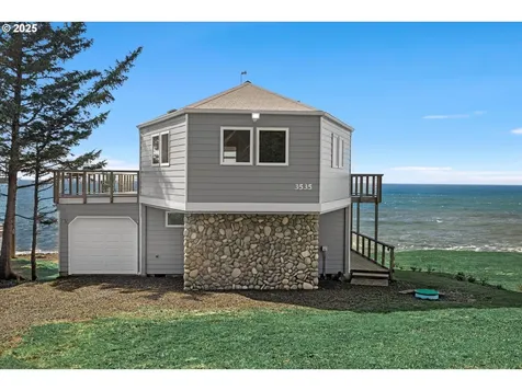 3535 Rocky Creek Avenue Depoe Bay OR 97341