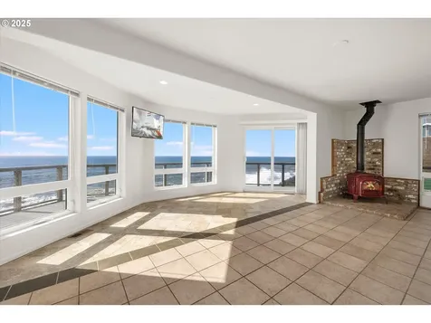 3535 Rocky Creek Avenue Depoe Bay OR 97341