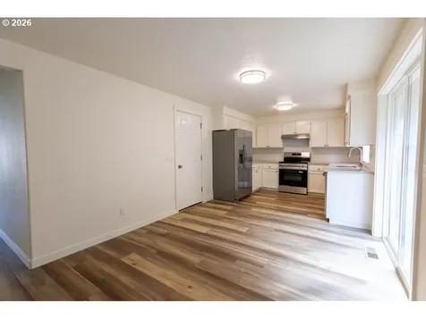 384 Lower Lavista Court Salem OR 97304