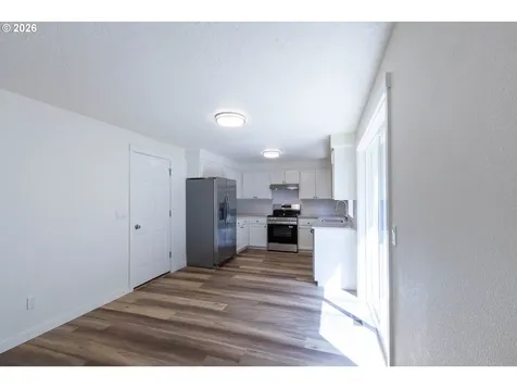 384 Lower Lavista Court Salem OR 97304