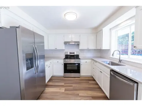 384 Lower Lavista Court Salem OR 97304