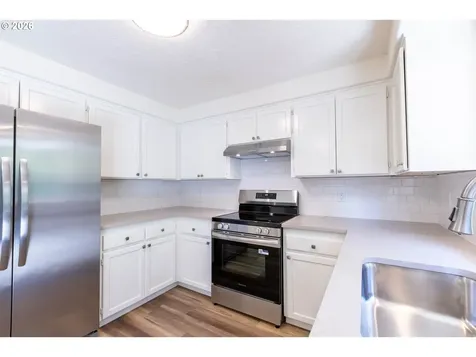 384 Lower Lavista Court Salem OR 97304