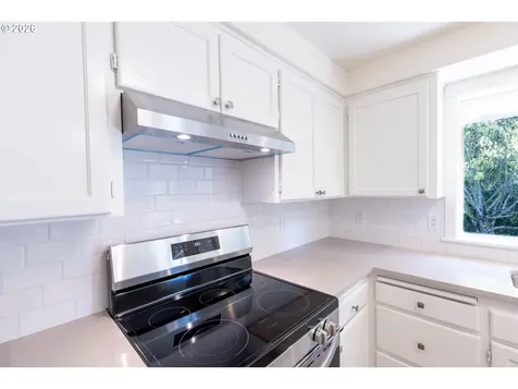 384 Lower Lavista Court Salem OR 97304
