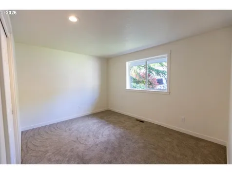 384 Lower Lavista Court Salem OR 97304