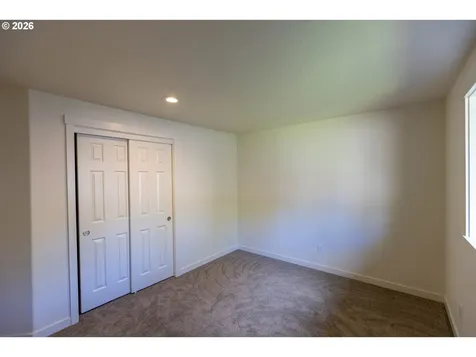 384 Lower Lavista Court Salem OR 97304
