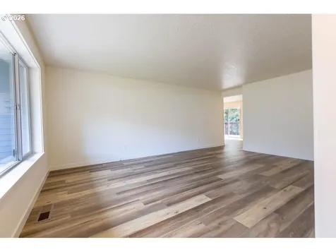 384 Lower Lavista Court Salem OR 97304