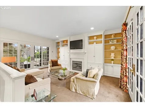 635 NW Albemarle Terrace Portland OR 97210