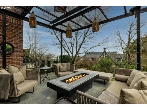 635 NW Albemarle Terrace Portland OR 97210