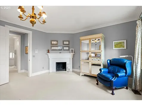 635 NW Albemarle Terrace Portland OR 97210