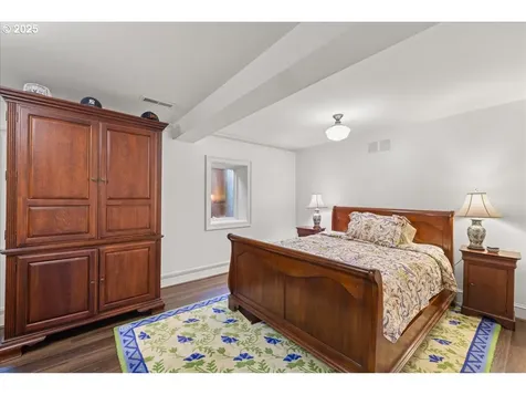 635 NW Albemarle Terrace Portland OR 97210