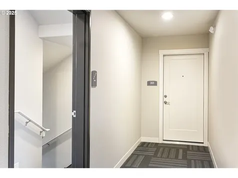 16449 NW Chadwick Way Portland OR 97229