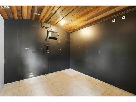 6441 SE 136th Court Portland OR 97236