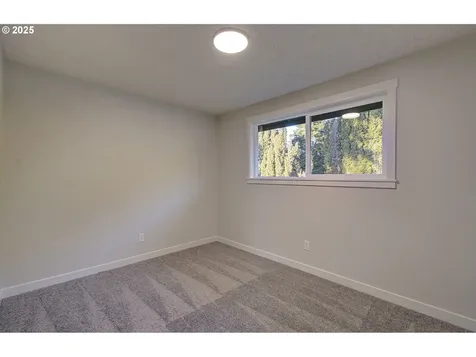 6015 NE Erin Way Vancouver WA 98686