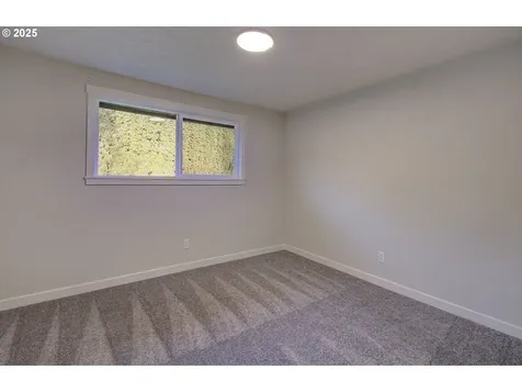 6015 NE Erin Way Vancouver WA 98686