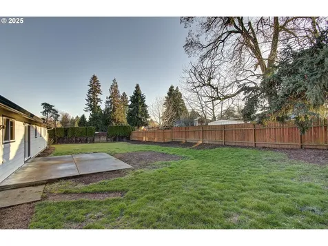 6015 NE Erin Way Vancouver WA 98686