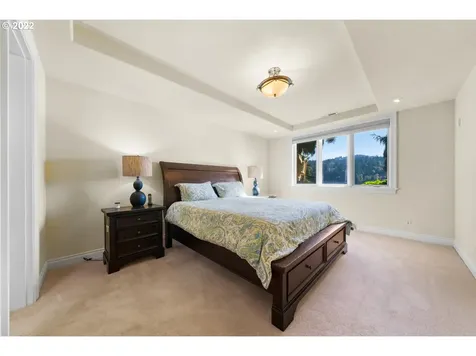 3142 Lakeview Boulevard Lake Oswego OR 97035