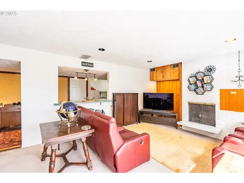 8140 SW 2nd Avenue Portland OR 97219