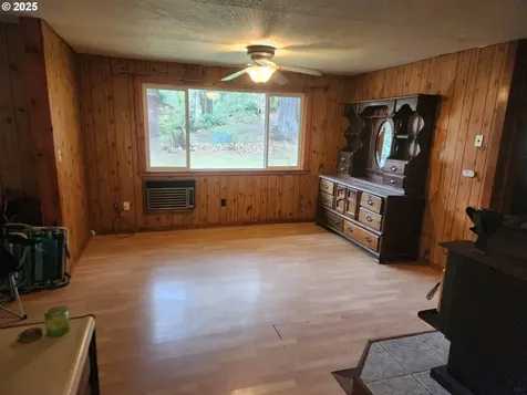 8974 Spirit Lake Highway Toutle WA 98649