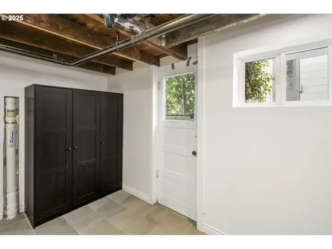 5811 SE Long Street Portland OR 97206