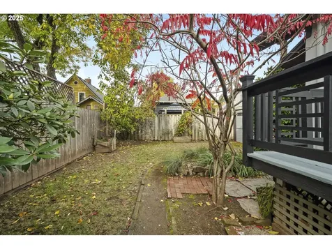 5811 SE Long Street Portland OR 97206