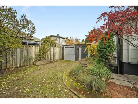 5811 SE Long Street Portland OR 97206