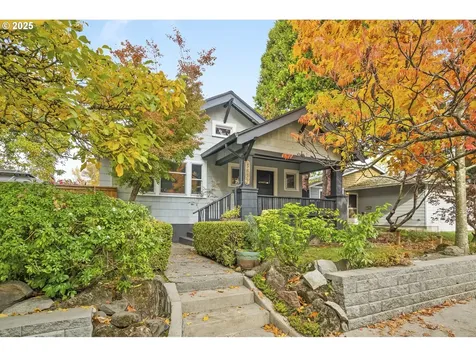 5811 SE Long Street Portland OR 97206