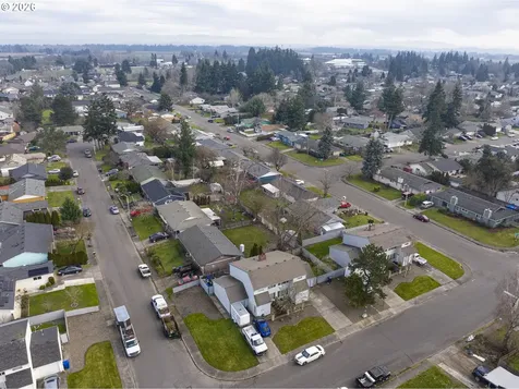 4212 47th Avenue NE Salem OR 97305