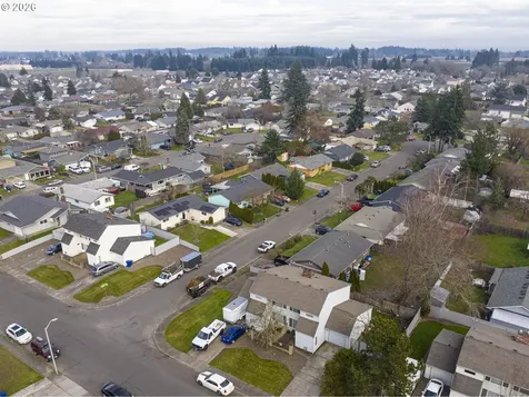 4212 47th Avenue NE Salem OR 97305