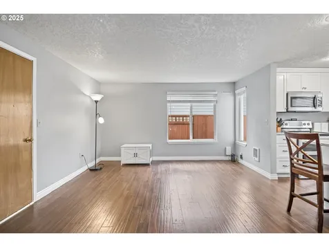 2524 Gales Way Forest Grove OR 97116