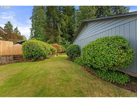 2319 NE 104th Street Vancouver WA 98686