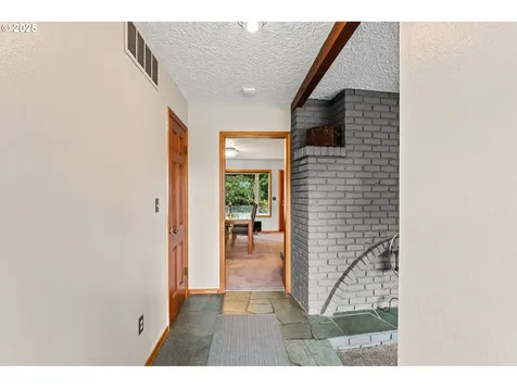 2319 NE 104th Street Vancouver WA 98686