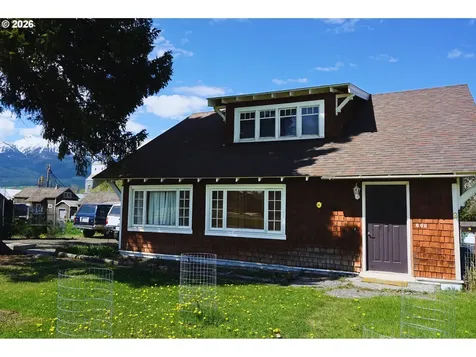 608 SW 2nd Street Enterprise OR 97828