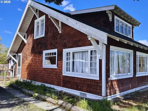608 SW 2nd Street Enterprise OR 97828