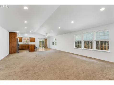 327 3rd Avenue Dallesport WA 98617