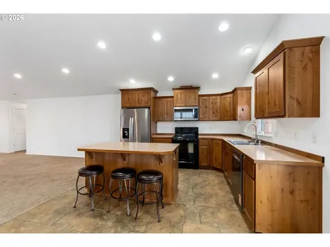 327 3rd Avenue Dallesport WA 98617